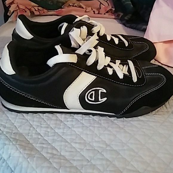 Champion - Picture 2 of 7